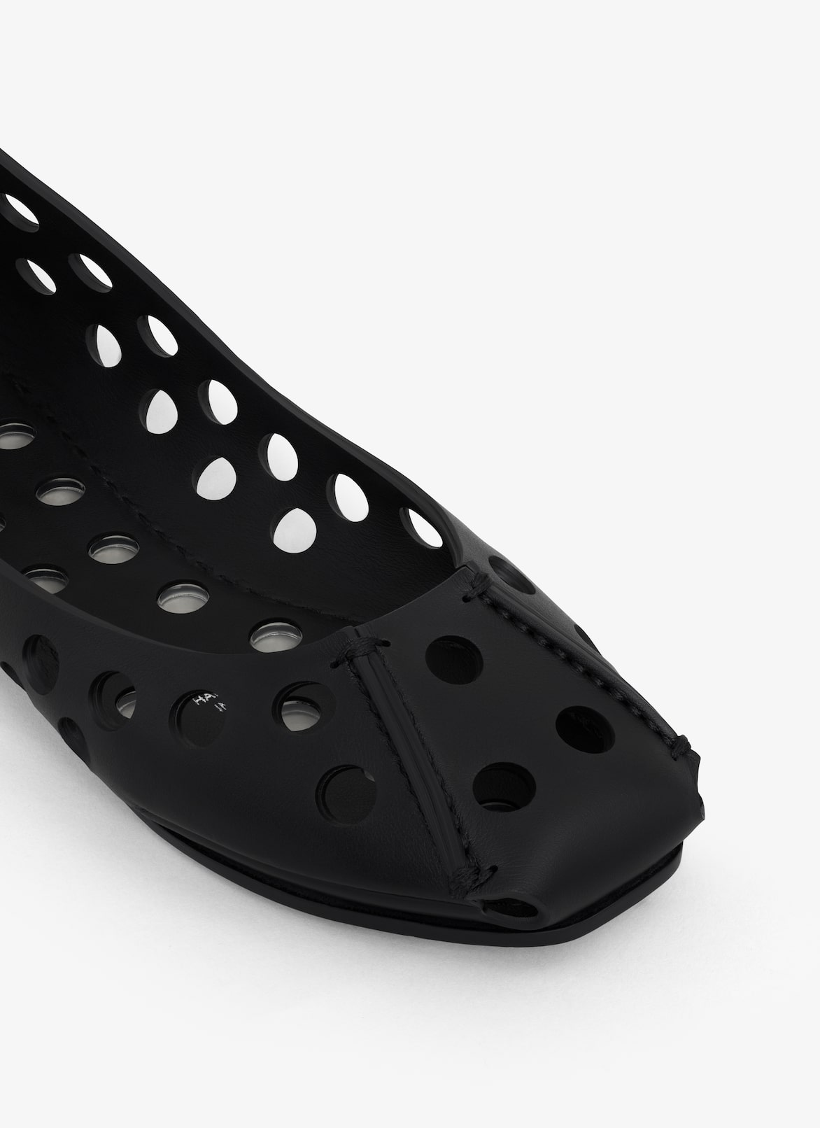 PERFO カーフスキン製 フラットバレエシューズ ALAÏA ブラック PERFO カーフスキン製 フラットバレエシューズ